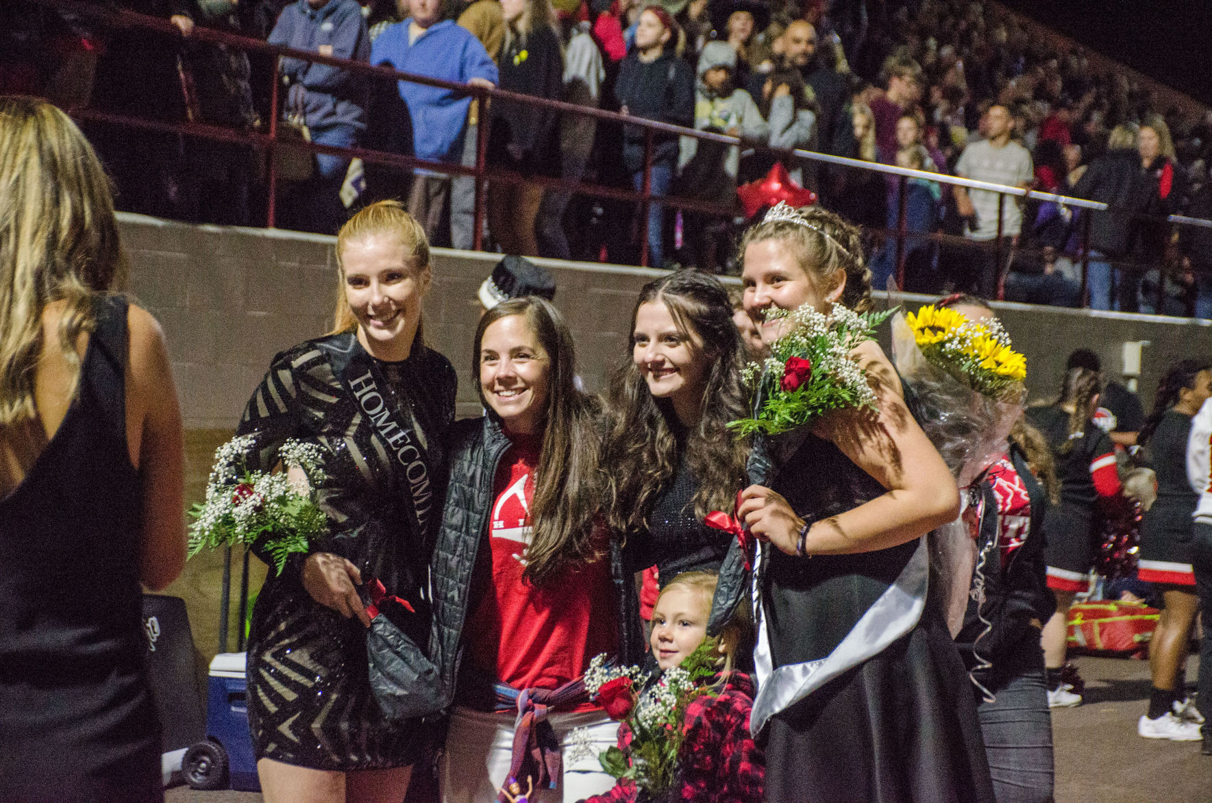 191003.news.homecomingphotos.er6.jpg